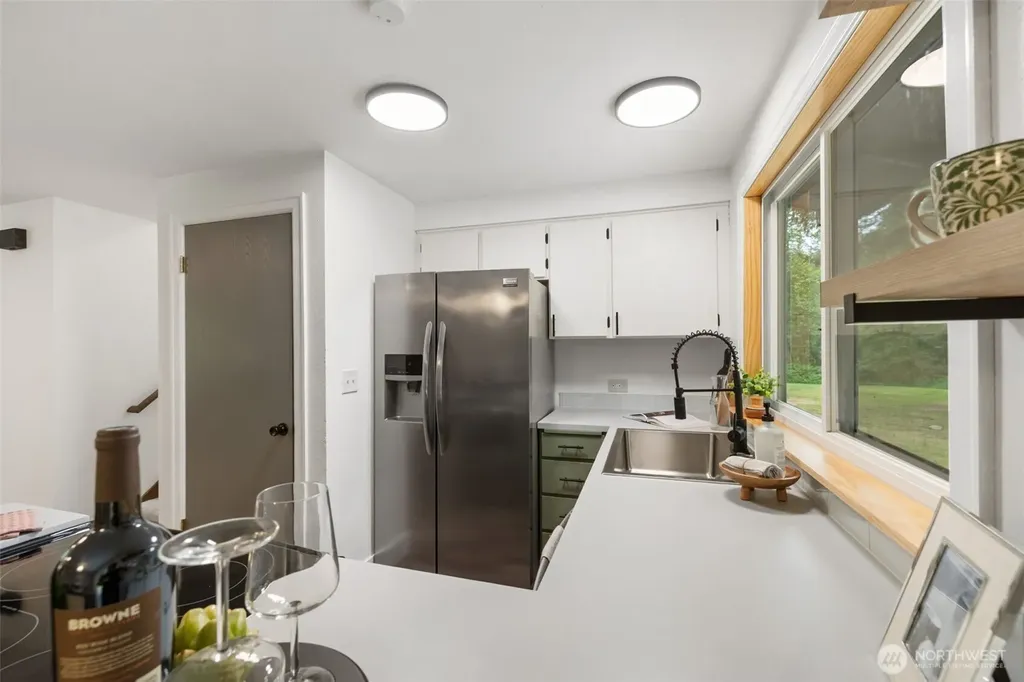 6951 SE Olalla Valley Road Port Orchard WA 98367