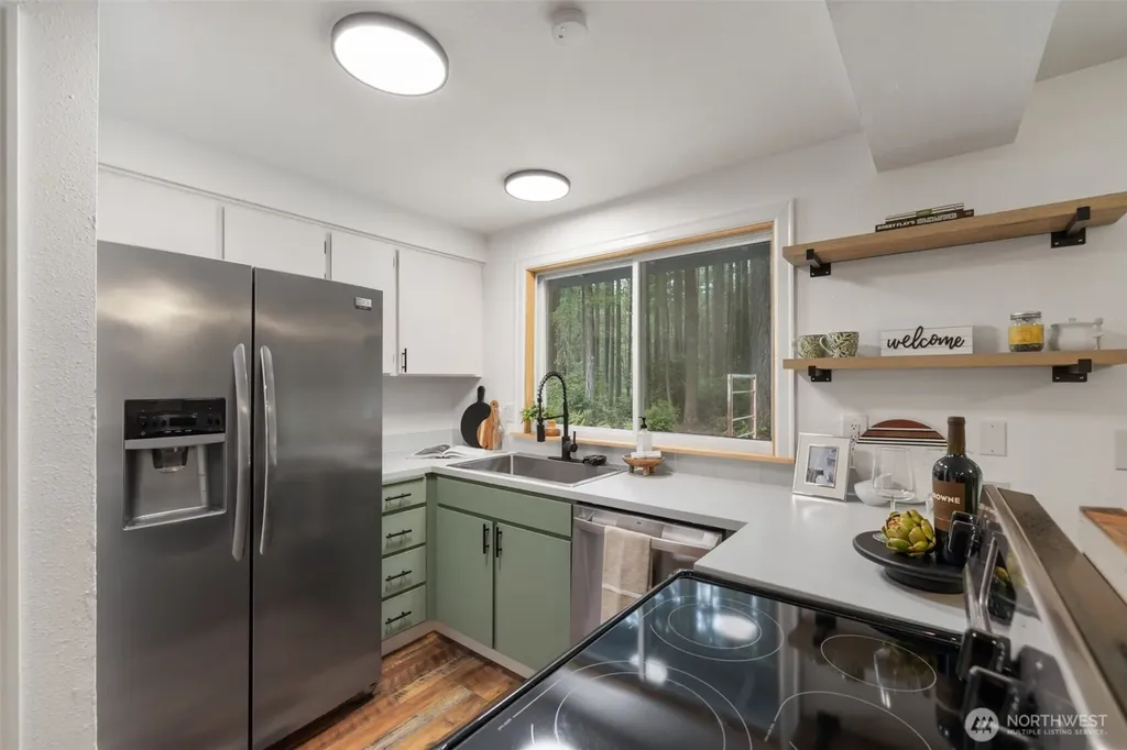6951 SE Olalla Valley Road Port Orchard WA 98367
