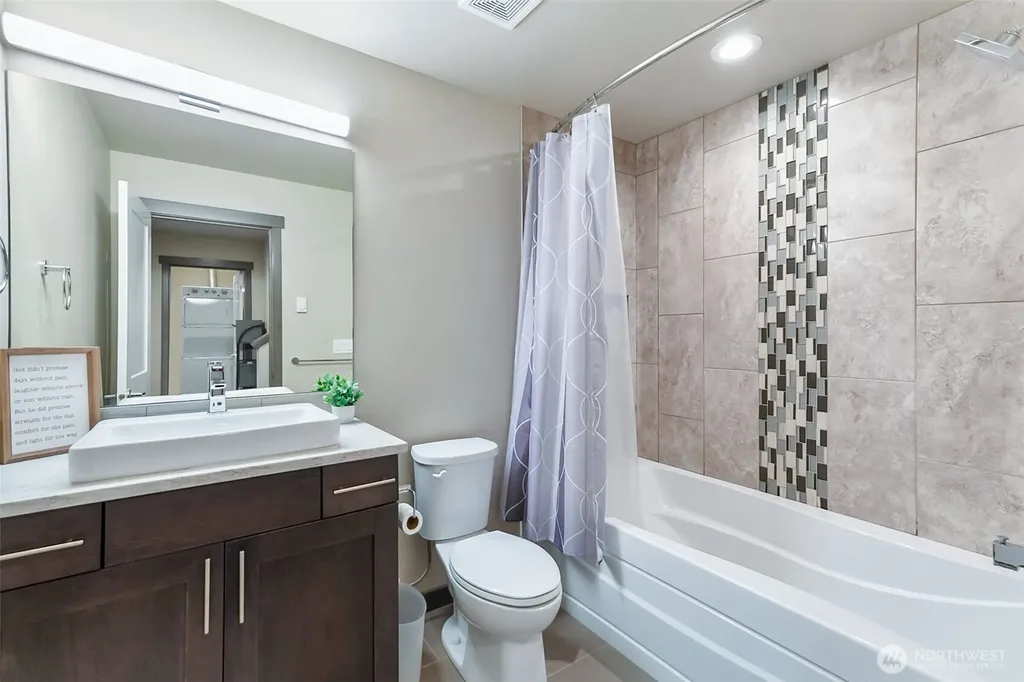 14906 Manor Way Lynnwood WA 98087