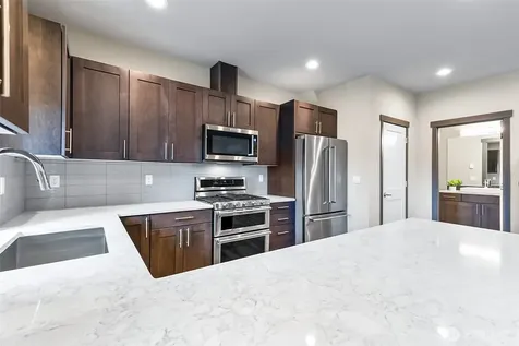 14906 Manor Way Lynnwood WA 98087
