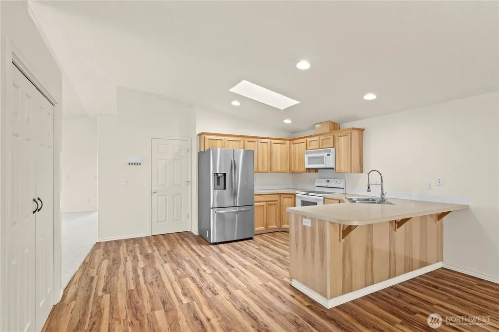 7101 33rd Way NE Lacey WA 98516
