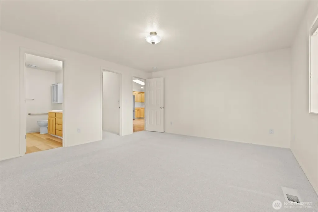 7101 33rd Way NE Lacey WA 98516