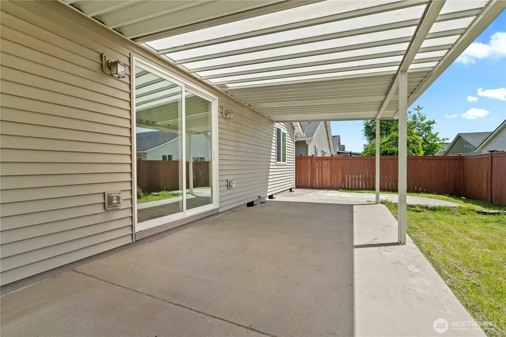 7101 33rd Way NE Lacey WA 98516