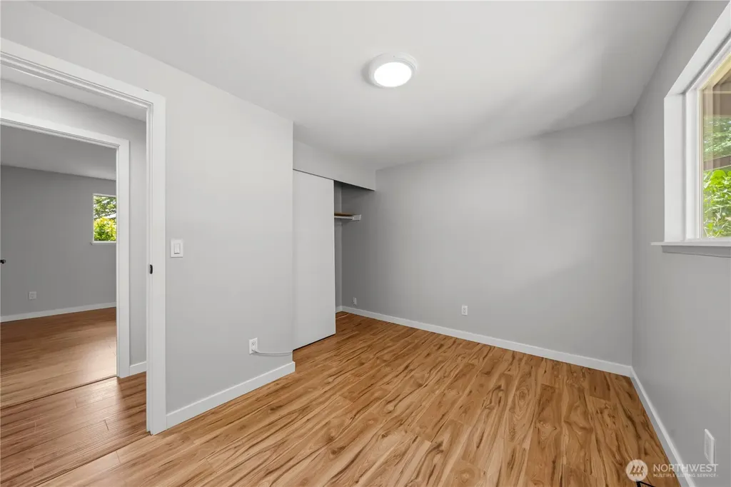 9437 NE 126th Place Kirkland WA 98034