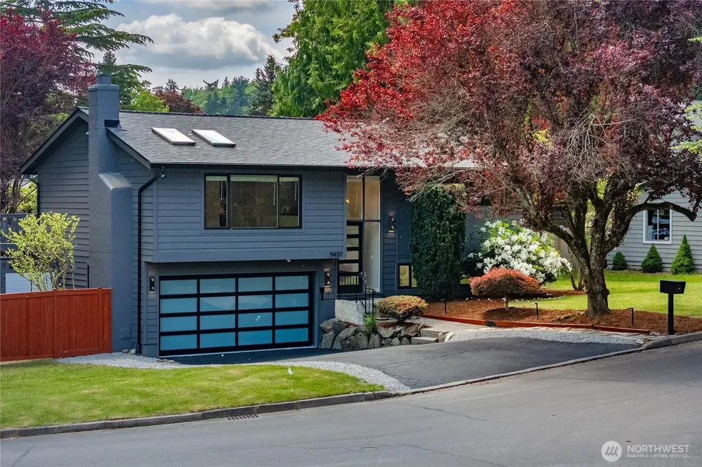 9437 NE 126th Place Kirkland WA 98034