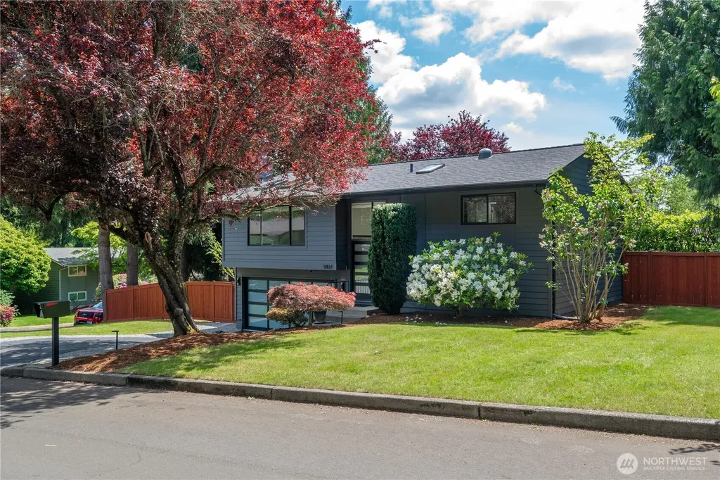9437 NE 126th Place Kirkland WA 98034