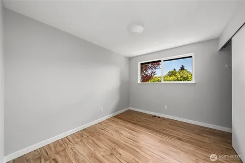 9437 NE 126th Place Kirkland WA 98034