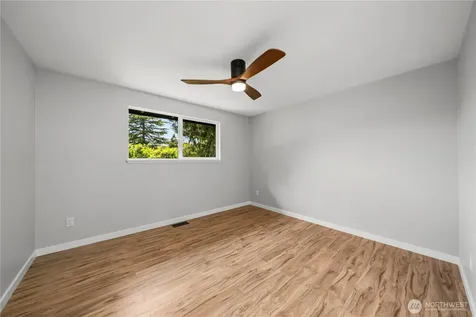 9437 NE 126th Place Kirkland WA 98034