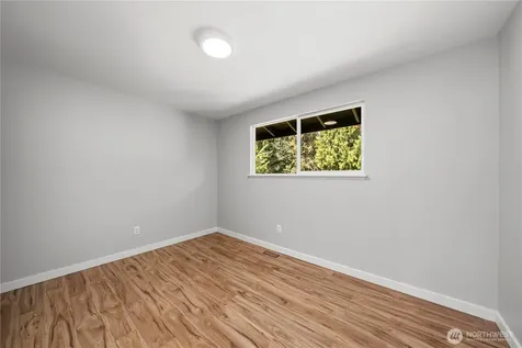 9437 NE 126th Place Kirkland WA 98034