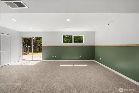9437 NE 126th Place Kirkland WA 98034