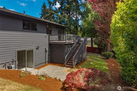 9437 NE 126th Place Kirkland WA 98034