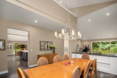 3908 142nd Place NE Bellevue WA 98007