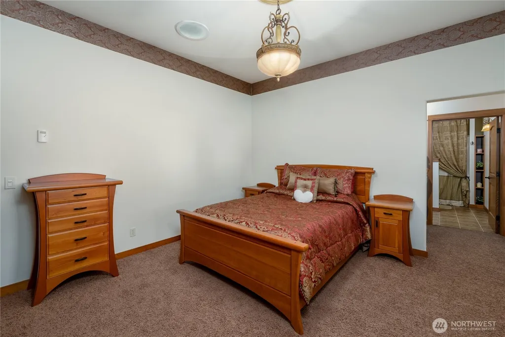 2463 E Sequim Bay Road Sequim WA 98382