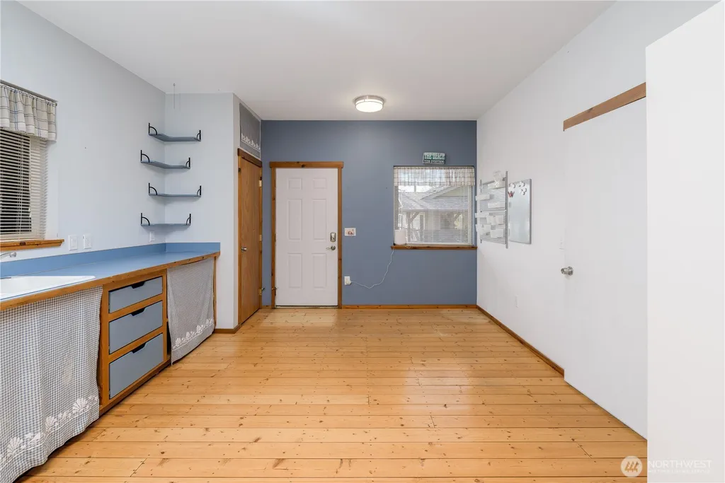 2463 E Sequim Bay Road Sequim WA 98382