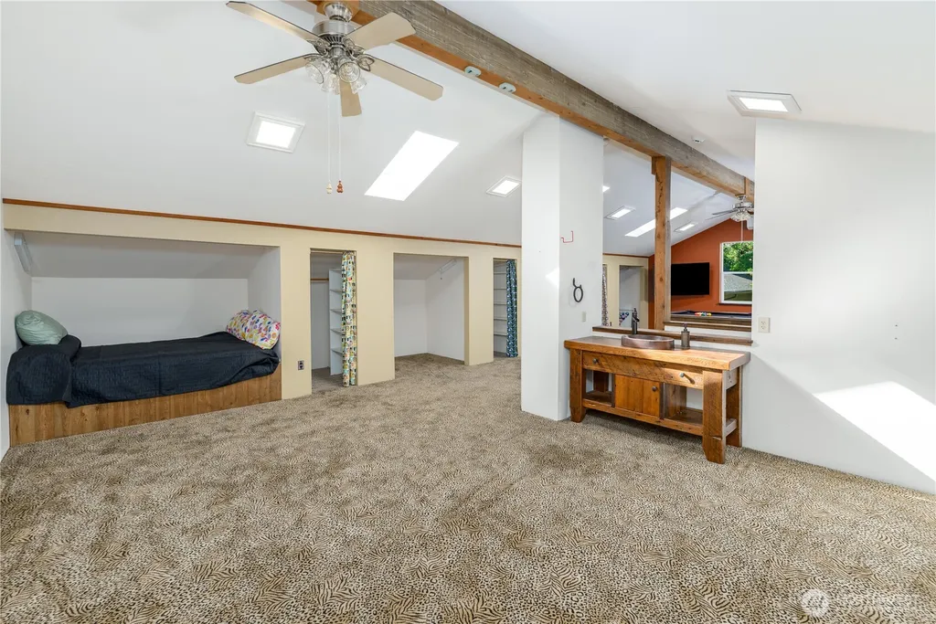 2463 E Sequim Bay Road Sequim WA 98382