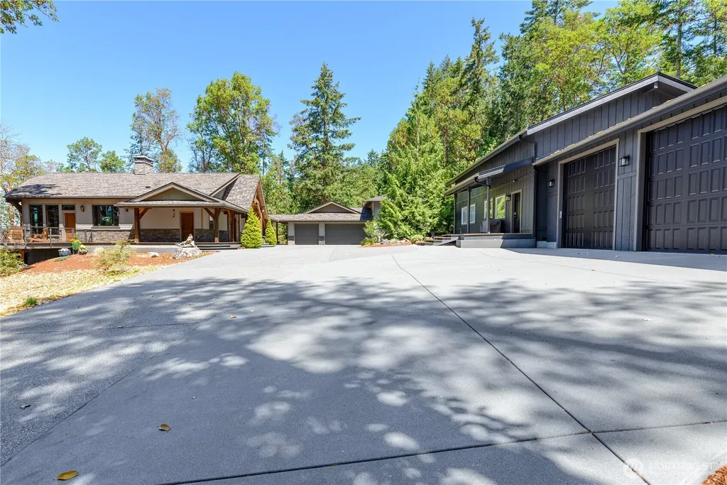 2463 E Sequim Bay Road Sequim WA 98382