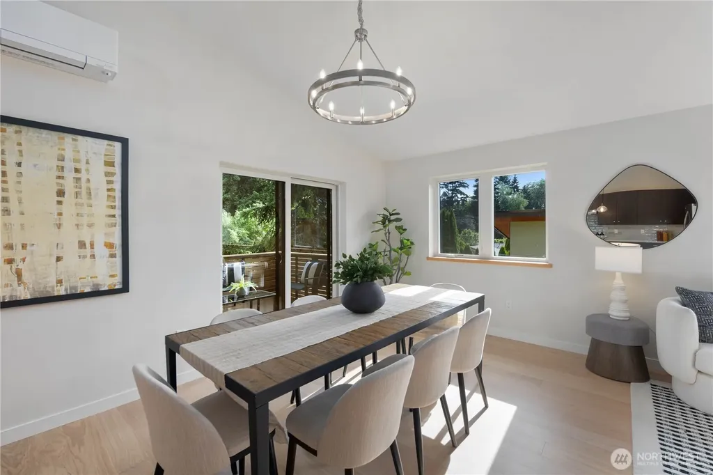 8625 30th Avenue SW Seattle WA 98126