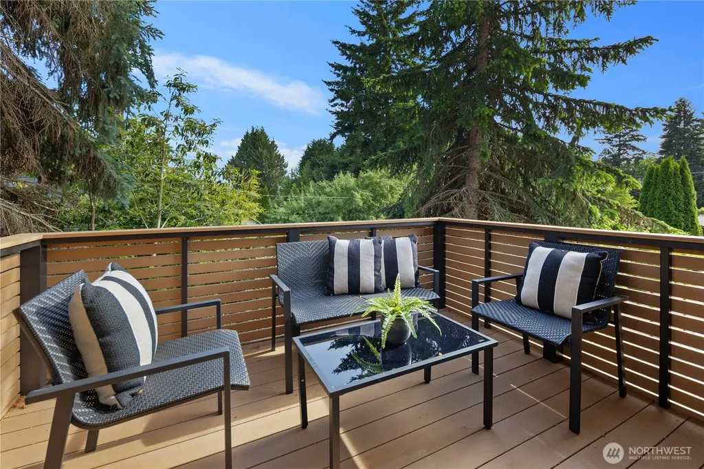 8625 30th Avenue SW Seattle WA 98126