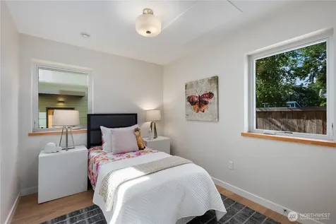 8625 30th Avenue SW Seattle WA 98126