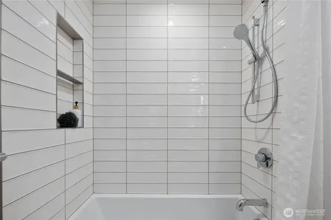 8625 30th Avenue SW Seattle WA 98126