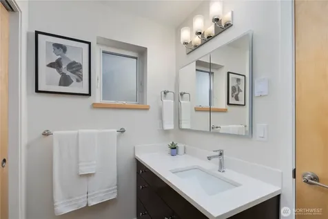 8625 30th Avenue SW Seattle WA 98126