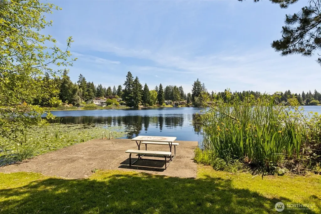 4732 Lakeshore Lane SE Olympia WA 98513