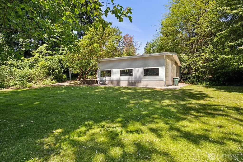 4732 Lakeshore Lane SE Olympia WA 98513
