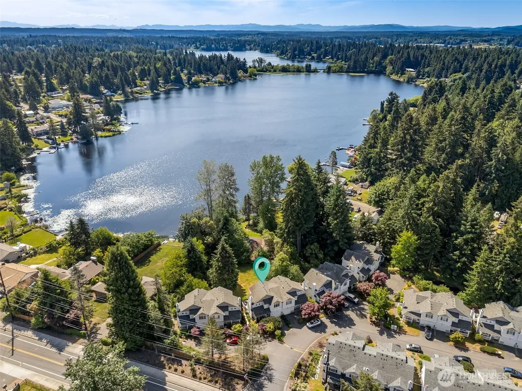 4732 Lakeshore Lane SE Olympia WA 98513