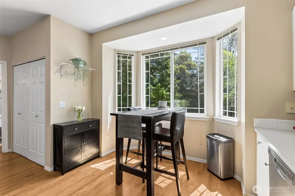 4732 Lakeshore Lane SE Olympia WA 98513