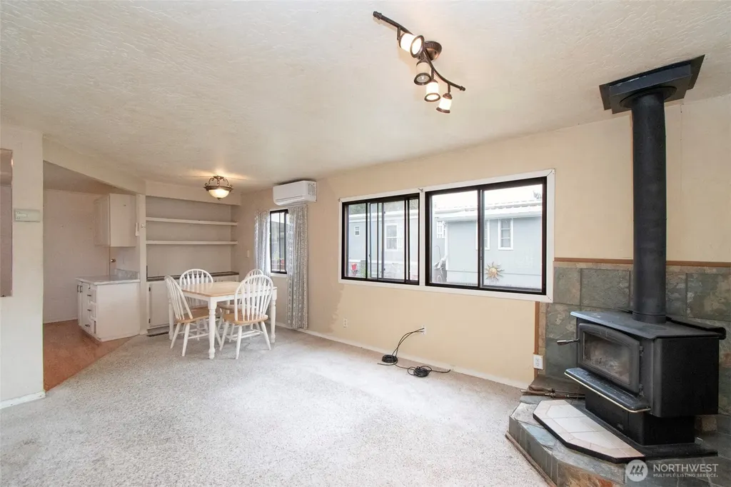 90 Baywood Village Sequim WA 98382