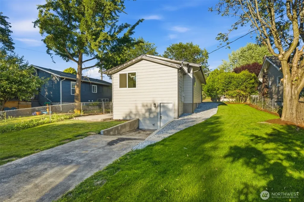 4308 A Street Tacoma WA 98418