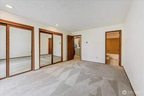 8106 53rd Avenue W Mukilteo WA 98275