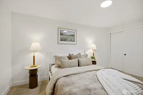 1547 NE Brockman Place Seattle WA 98125
