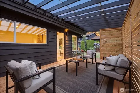 1547 NE Brockman Place Seattle WA 98125