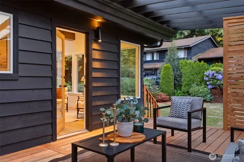 1547 NE Brockman Place Seattle WA 98125