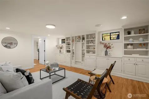 2456 3rd Avenue W Seattle WA 98119
