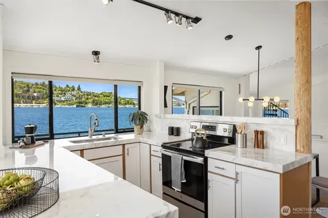 2031 Fairview Avenue E Seattle WA 98102