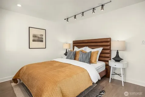 2031 Fairview Avenue E Seattle WA 98102
