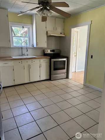 1509 Everett Street Sumner WA 98390