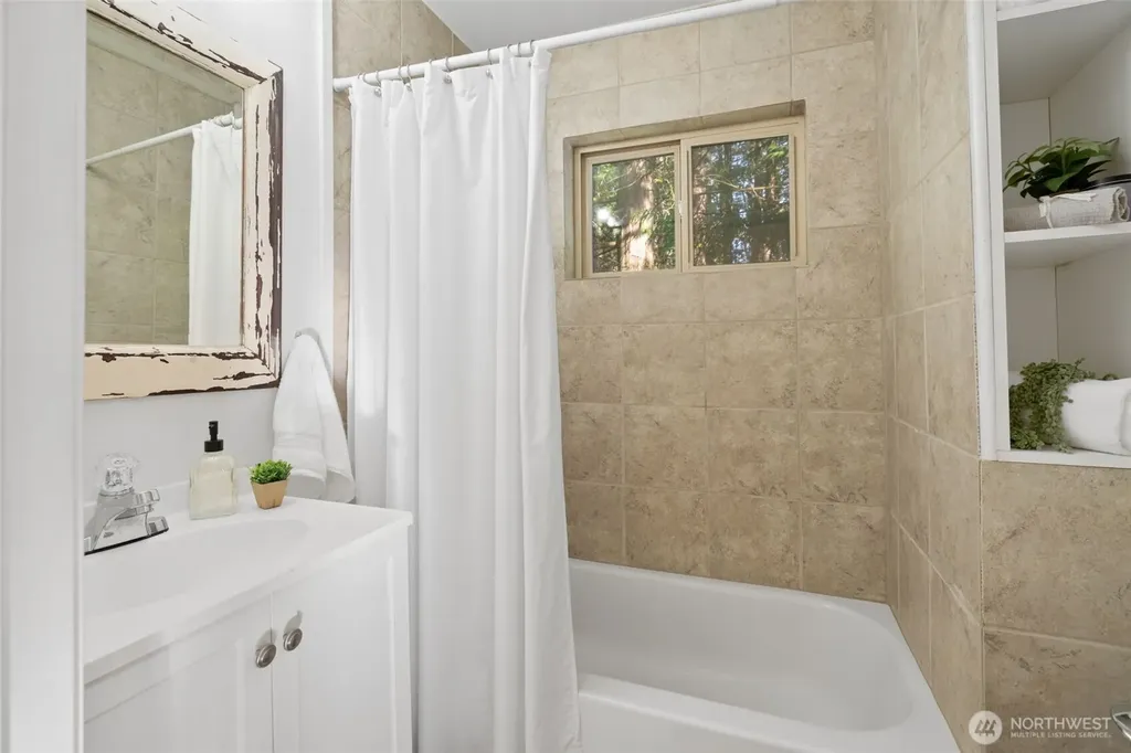 415 Sudden Valley Drive Bellingham WA 98229