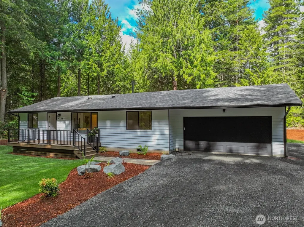 8726 NW Freddies Lane Bremerton WA 98312