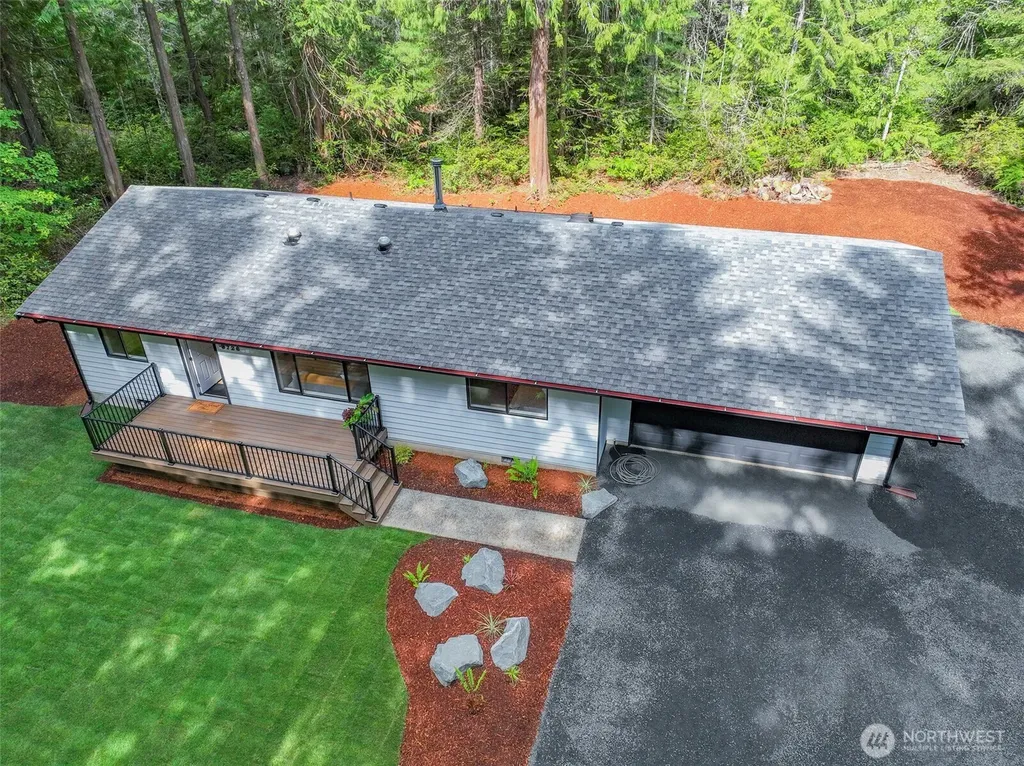 8726 NW Freddies Lane Bremerton WA 98312