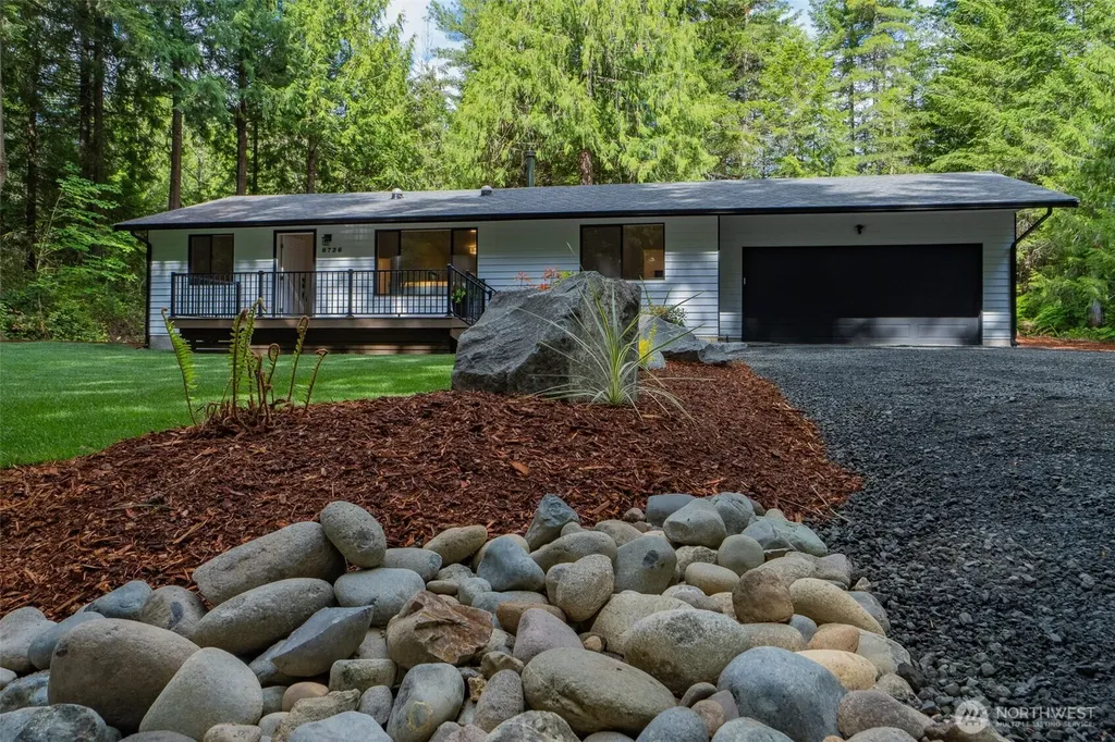 8726 NW Freddies Lane Bremerton WA 98312