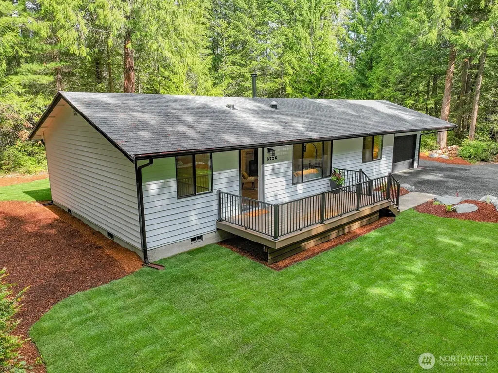 8726 NW Freddies Lane Bremerton WA 98312