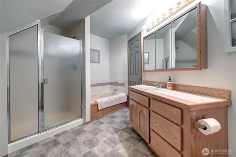 4914 Dover Street Everett WA 98203