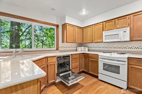 8561 135th Avenue SE Newcastle WA 98059