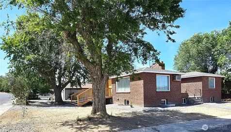 134 4th Avenue SE Soap Lake WA 98851