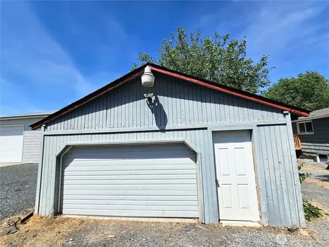 134 4th Avenue SE Soap Lake WA 98851