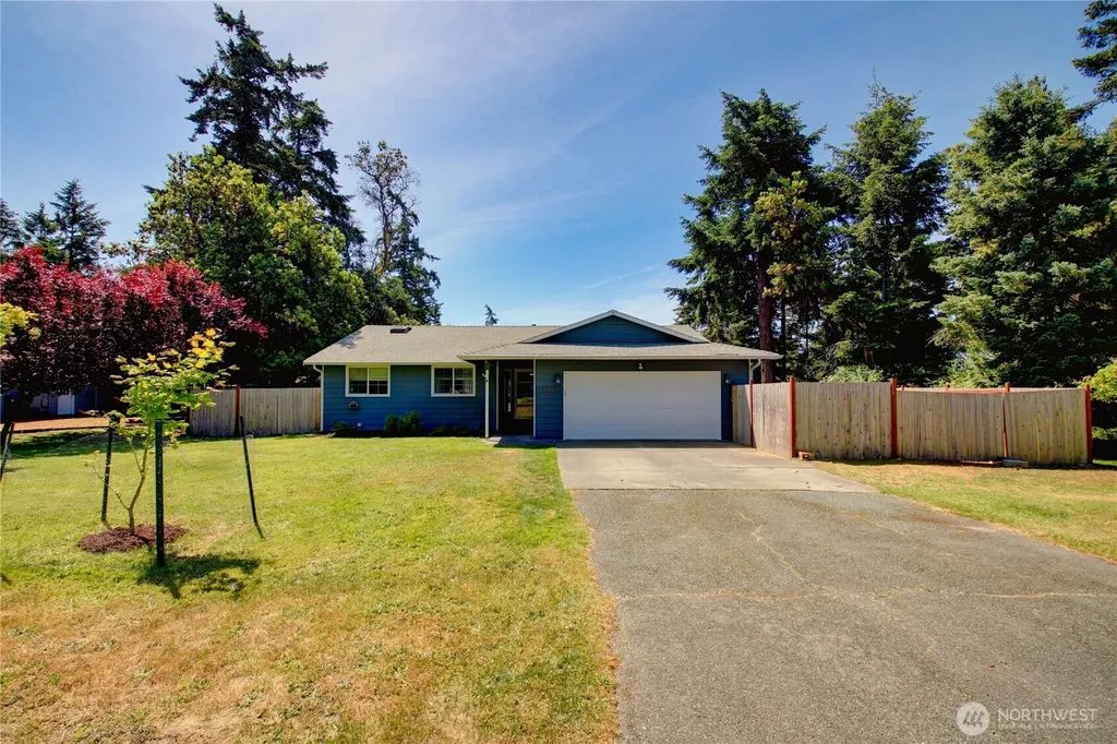 1054 NE Pennington Loop Coupeville WA 98239