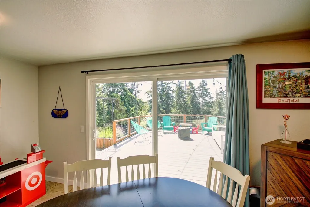 1054 NE Pennington Loop Coupeville WA 98239